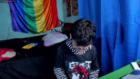 Charlie online show from December 15, 1:34 am