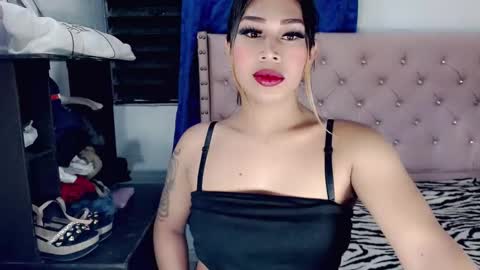 chocolatetriplex online show from March 2, 3:12 am