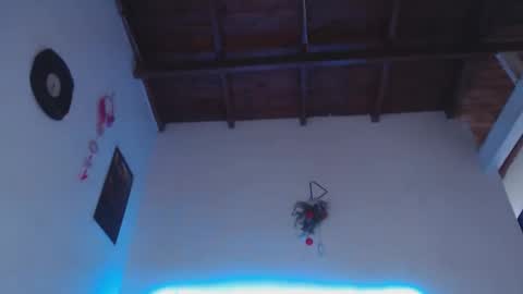 cicimom online show from February 10, 8:49 pm