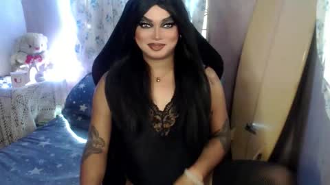 QUEEN CESS online show from May 12, 6:11 am