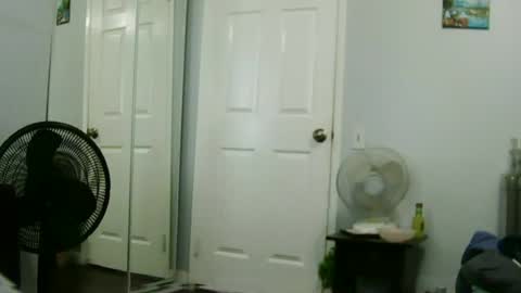 Claudia online show from May 25, 6:48 pm