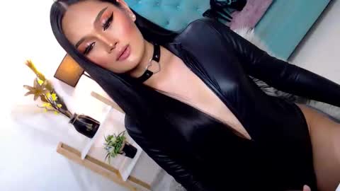 Cleo online show from October 28, 12:30 am