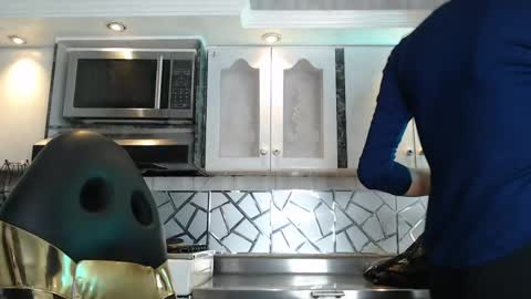 Cristina Onazis online show from May 29, 7:01 pm