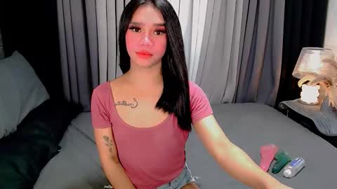 bea takashi  online show from November 8, 12:38 pm