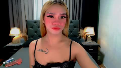 bea takashi  online show from May 21, 10:44 am