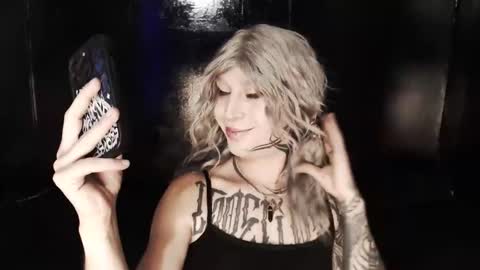 Nikki online show from May 18, 10:26 pm