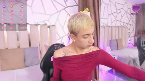 Cyrus online show from May 11, 12:54 pm