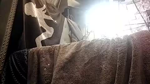 IMA PUT IT ON YA SHOULDER SO U CAN THINK ABOUT IT online show from October 13, 11:11 am