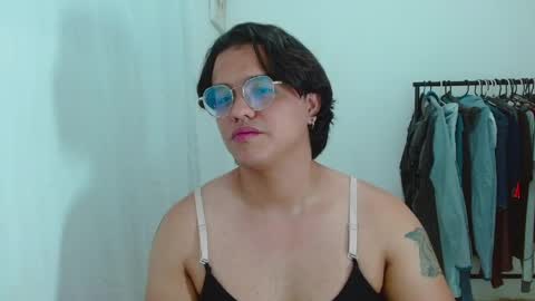 Diane Blosson online show from May 21, 2:07 am
