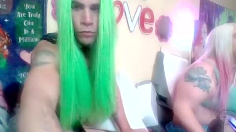 Danielle Raven online show from May 4, 3:17 pm