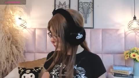 Nina online show from February 8, 12:44 pm