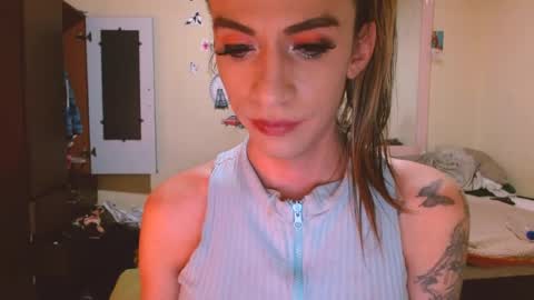 dayanna_01_ online show from May 19, 1:56 am