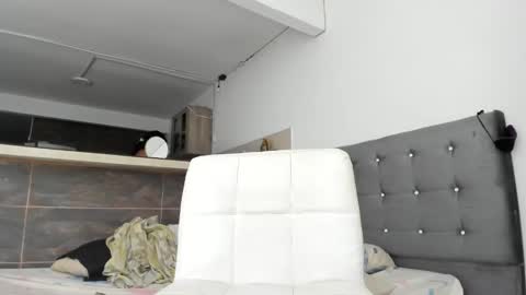 thumb up me please its important online show from September 23, 10:20 am