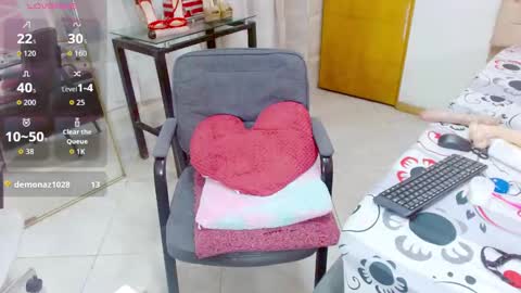 ilona online show from December 5, 5:01 am