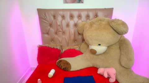 Snapshot of dollfire_bigass chatting on March 2, 2:30 am ginna online show from March 2, 2:30 am