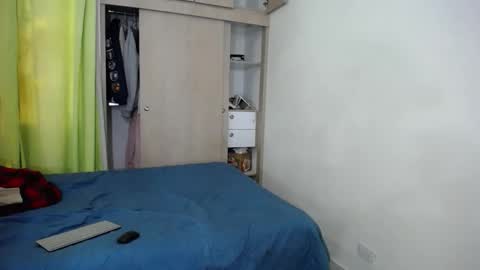 dominic_sofia online show from April 28, 11:48 am