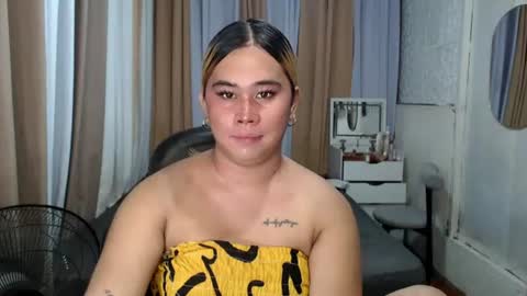 Stacy DONT FORGET TO FOLLOW ME AND THUMBS UP my wife samgrg2 online show from July 2, 3:17 pm