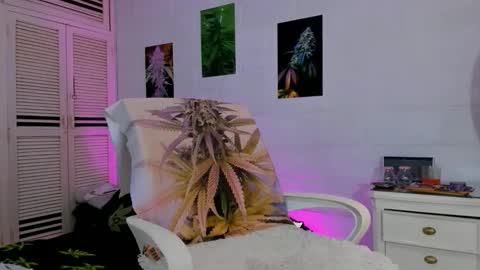 drippyorlove online show from January 5, 7:17 pm