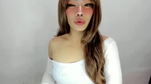 miss. Erika online show from September 22, 1:05 pm