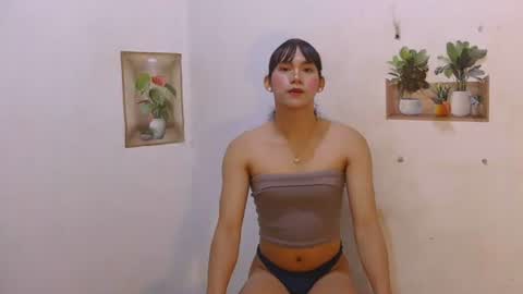 dy_namite online show from May 1, 6:01 pm