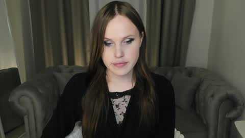 Effie Mur online show from May 2, 8:47 pm