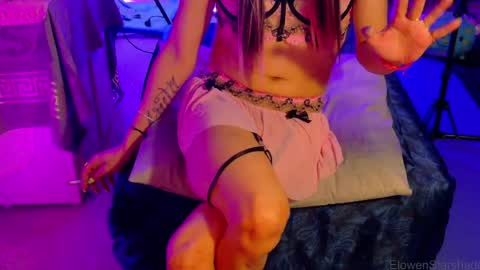 ElowenStarshade online show from May 3, 8:24 pm