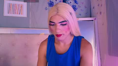 emily_castillo1_ online show from May 4, 5:23 am
