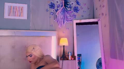 emily_castillo1_ online show from May 6, 5:25 am