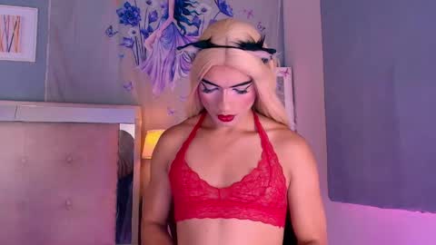 emily_castillo1_ online show from May 27, 6:10 am