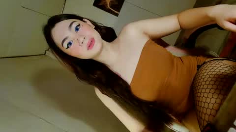 ariane online show from February 25, 7:13 am