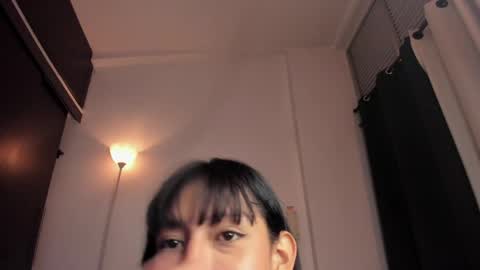 emmaclark_1 online show from May 27, 1:57 am