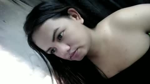 empressrheo online show from May 7, 4:52 am