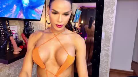 estefania1812 online show from May 16, 4:21 am