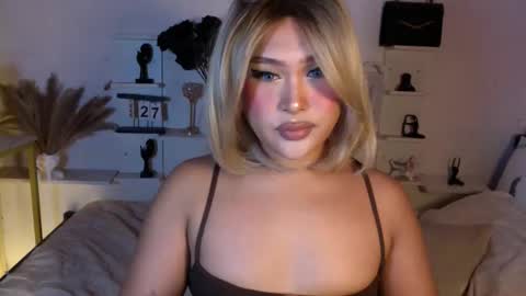 Queen Eva Mazikeen online show from April 26, 9:24 pm