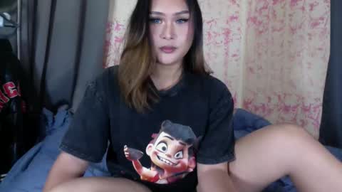 Queen Eva Mazikeen online show from May 26, 8:39 pm