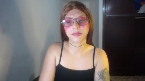 Evi online show from May 23, 10:39 pm