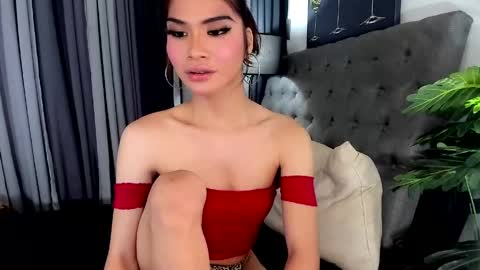 extravagantgabbie online show from May 10, 6:35 pm