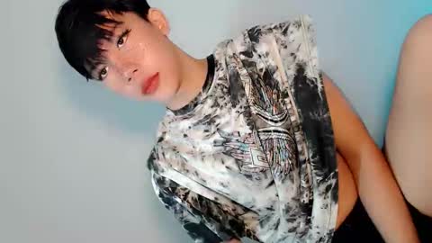 Ivy Lauren online show from October 10, 4:19 pm