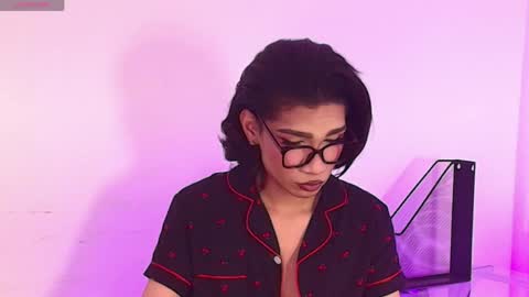 fernanda online show from May 12, 3:48 am