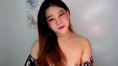 Jasmine online show from May 6, 11:11 pm