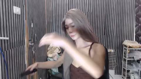 fiona908995 online show from May 7, 10:55 am
