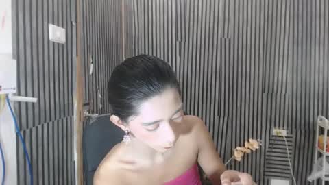 fiona908995 online show from May 25, 11:18 am