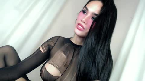 KHATRINA STACIE MARIE online show from May 25, 4:42 am
