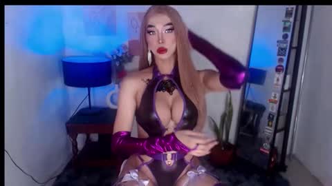 foxy_goddess online show from October 27, 12:29 am