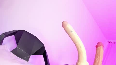 francesca online show from December 20, 11:27 am