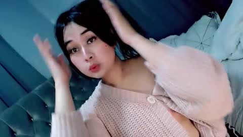 LOVE online show from May 14, 7:18 am