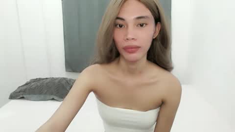 fuckingsexy143 online show from October 15, 2:11 am