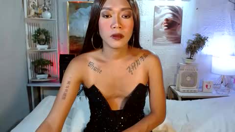 fuckme811826 online show from May 19, 11:50 am