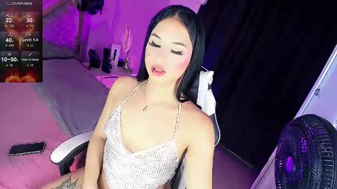 Gia Ferrara online show from May 15, 2:09 am