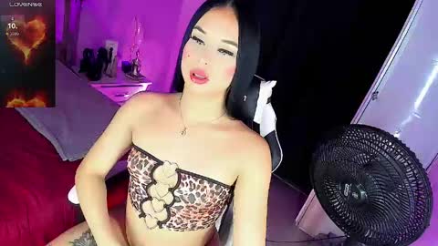 Gia Ferrara online show from May 21, 2:51 am